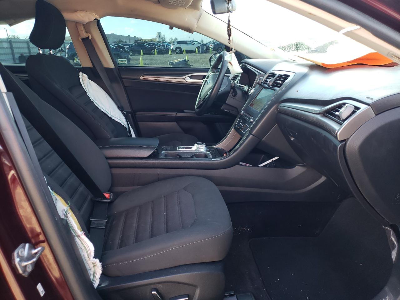 Photo 5 from auction – 2017 FORD FUSION SE with VIN 3FA6P0H78HR289024