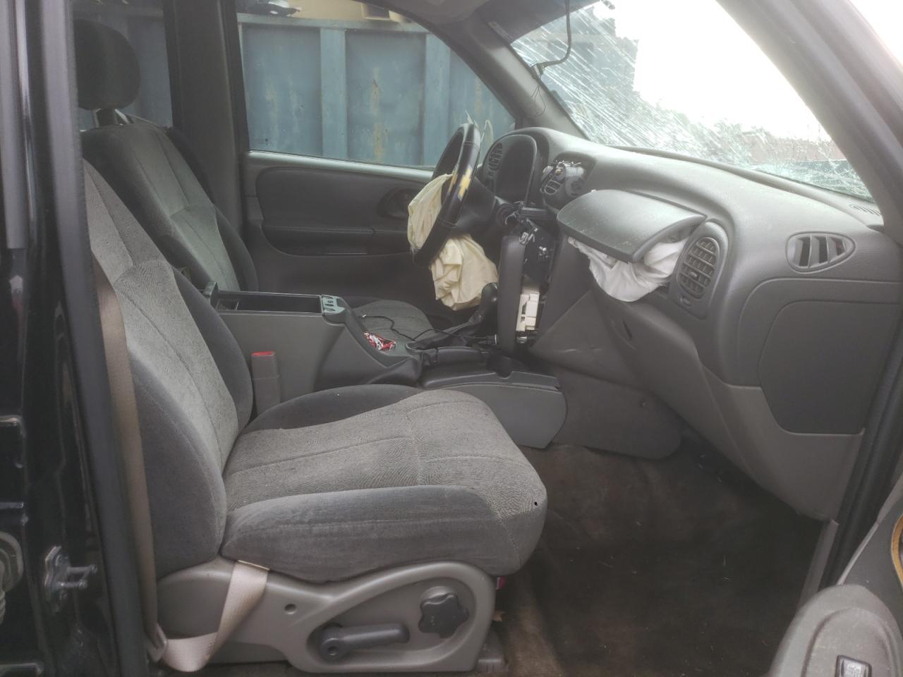 Photo 5 from auction – 2002 CHEVROLET TRAILBLAZE with VIN 1GNDT13SX22463483