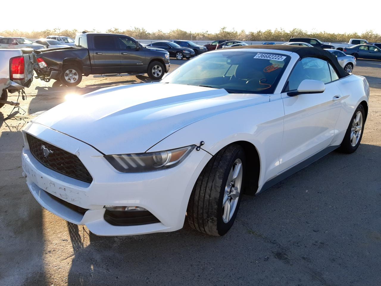 Photo 2 from auction – 2016 FORD MUSTANG with VIN 1FATP8EM9G5323937