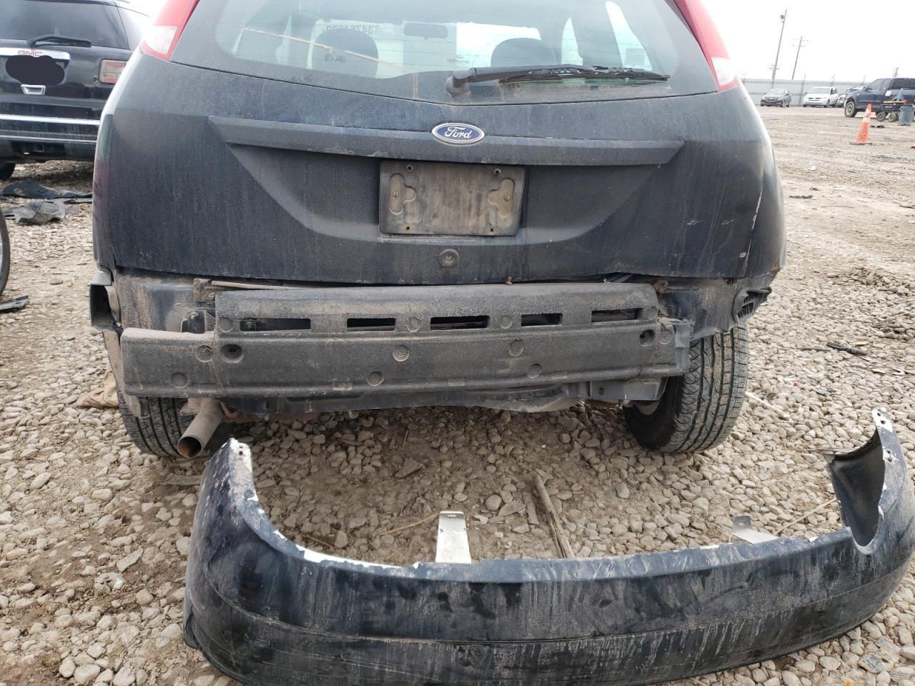 Photo 9 from auction – 2002 FORD FOCUS ZX3 with VIN 3FAFP313X2R207309