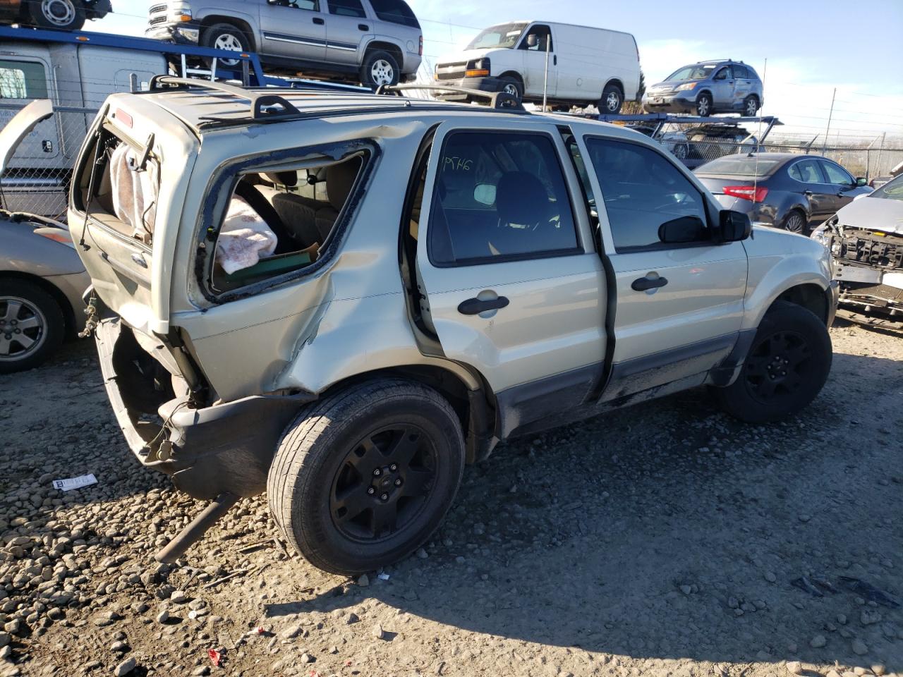 Photo 10 from auction – 2003 FORD ESCAPE XLS with VIN 1FMYU93173KB13013