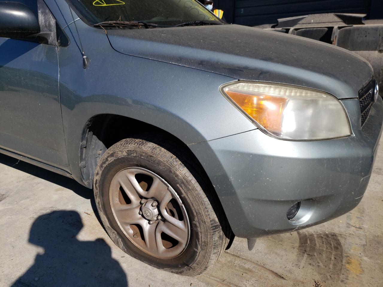 Photo 9 from auction – 2007 TOYOTA RAV4 with VIN JTMZD33V675074234