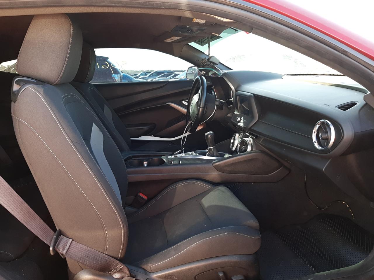Photo 5 from auction – 2017 CHEVROLET CAMARO LS with VIN 1G1FA1RX8H0120663