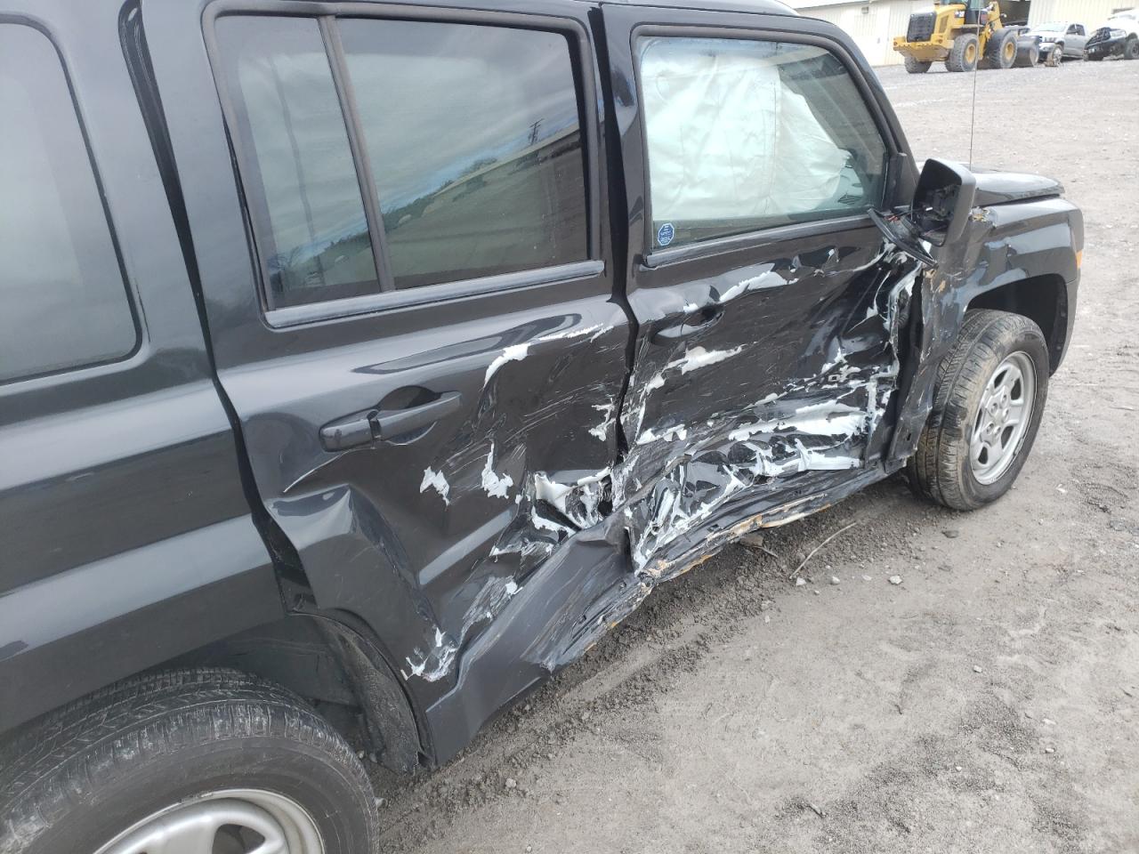 Photo 9 from auction – 2015 JEEP PATRIOT SP with VIN 1C4NJPBB1FD318950