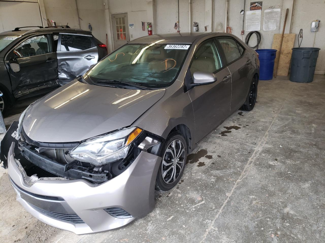 Photo 2 from auction – 2015 TOYOTA COROLLA L with VIN 2T1BURHE5FC385040