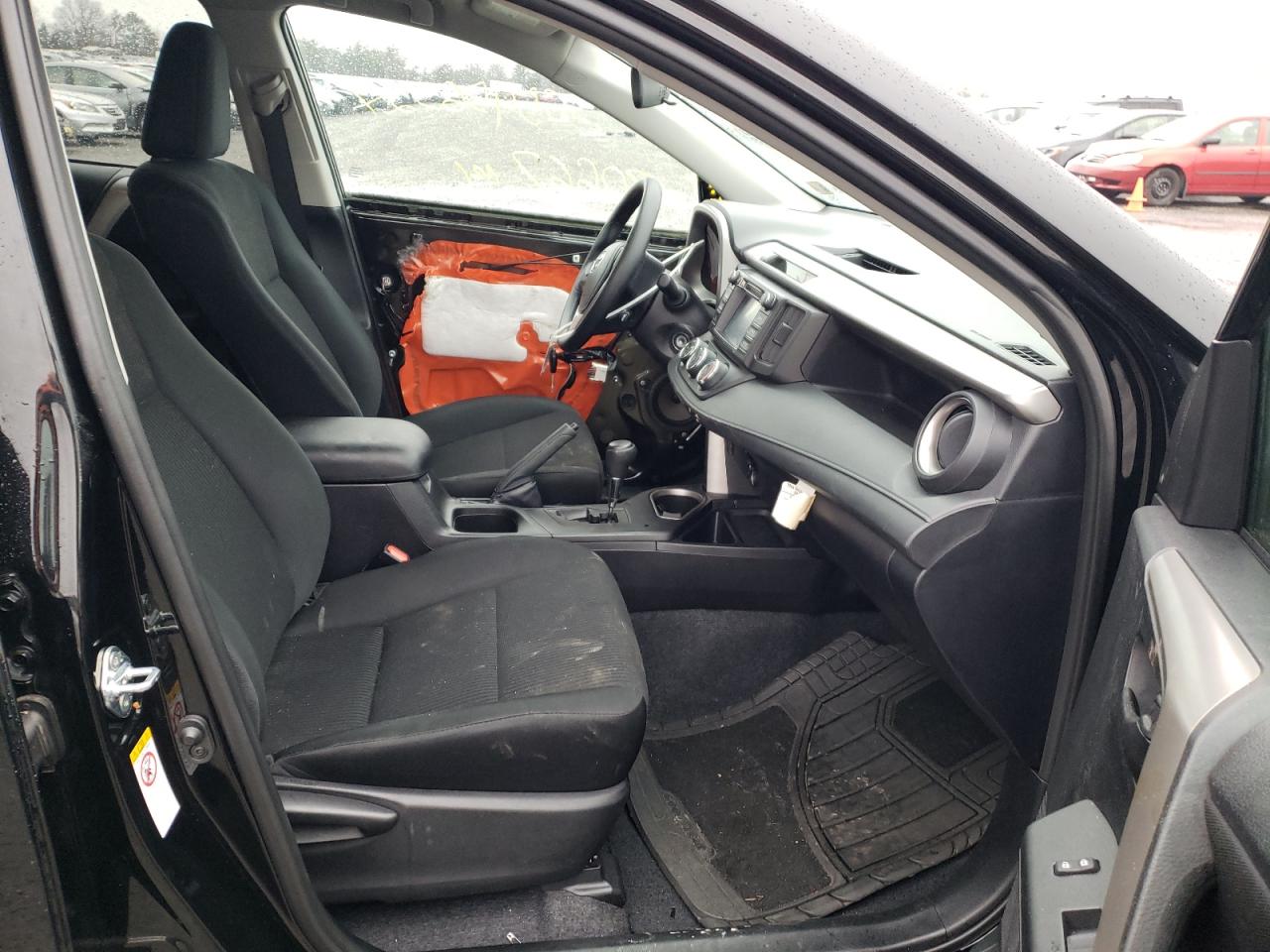 Photo 5 from auction – 2016 TOYOTA RAV4 LE with VIN 2T3ZFREV3GW287337