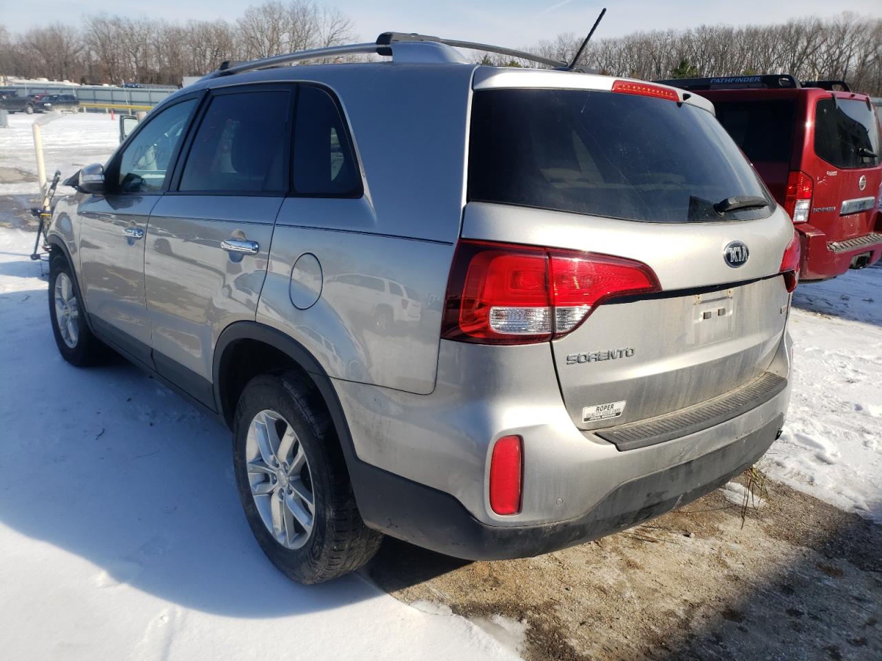Photo 3 from auction – 2014 KIA SORENTO LX with VIN 5XYKT4A63EG525906