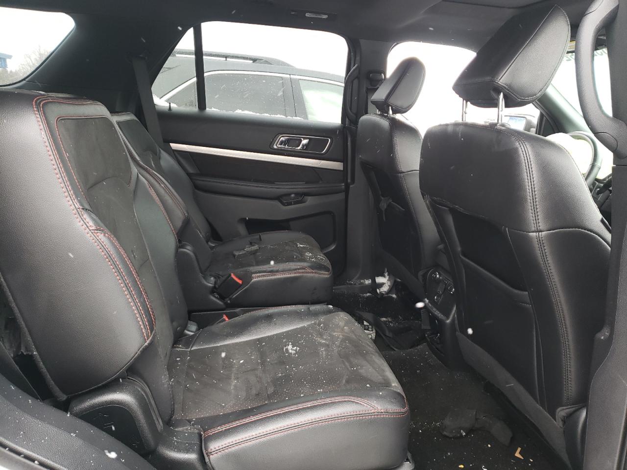 Photo 6 from auction – 2018 FORD EXPLORER X with VIN 1FM5K8D88JGA64838