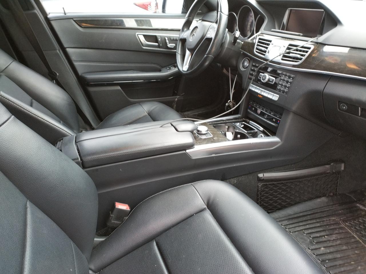 Photo 5 from auction – 2014 MERCEDES-BENZ E 350 with VIN WDDHF5KB3EB045013
