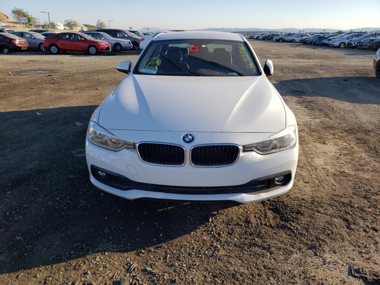 Photo 19 from auction – 2018 BMW 320 I with VIN WBA8A9C52JAH14087