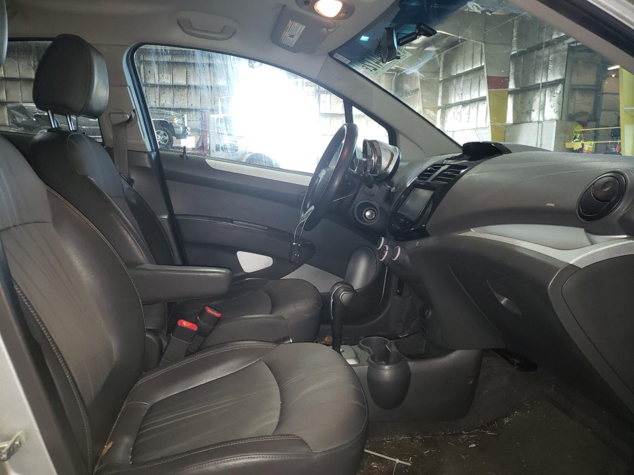 Photo 5 from auction – 2014 CHEVROLET SPARK 1LT with VIN KL8CD6S95EC559218