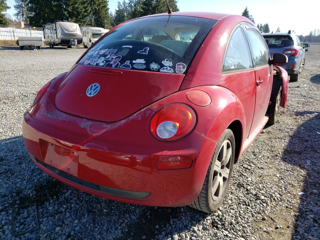 Photo 4 from auction – 2006 VOLKSWAGEN NEW BEETLE with VIN 3VWPG31C46M405995