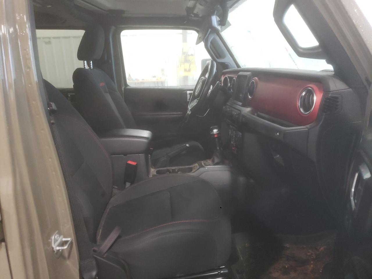 Photo 5 from auction – 2020 JEEP GLADIATOR with VIN 1C6JJTBG0LL215191