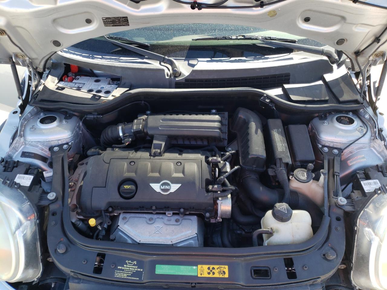 Photo 7 from auction – 2009 MINI COOPER with VIN WMWMR33599TU95792
