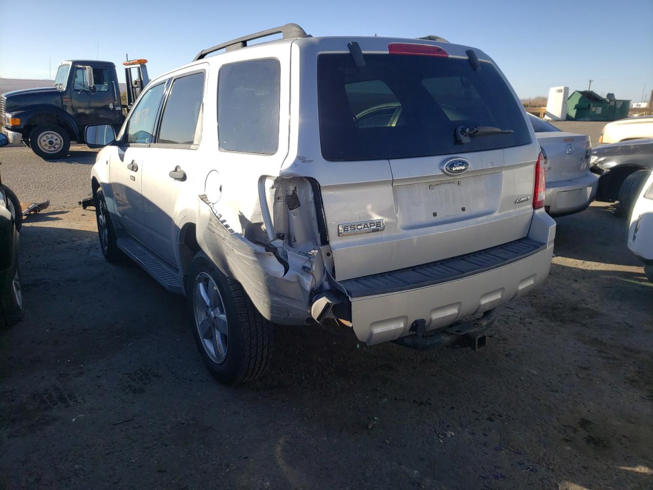 Photo 3 from auction – 2008 FORD ESCAPE XLT with VIN 1FMCU93178KE50699