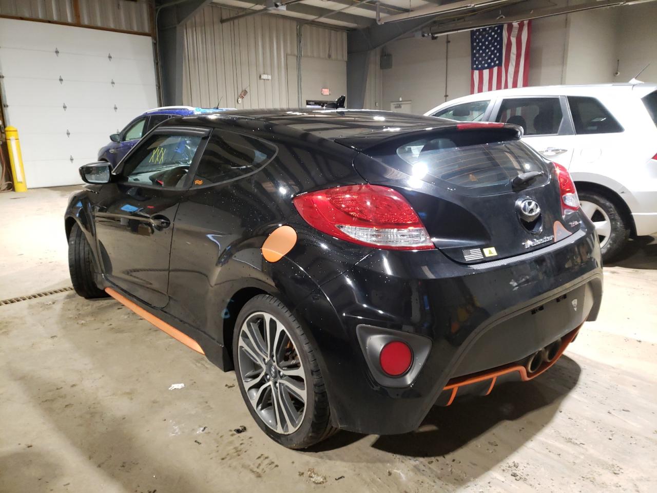Photo 3 from auction – 2016 HYUNDAI VELOSTER T with VIN KMHTC6AE0GU265095
