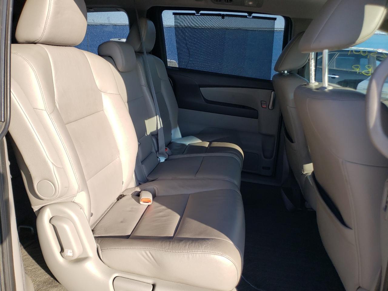 Photo 6 from auction – 2011 HONDA ODYSSEY EX with VIN 5FNRL5H64BB014265
