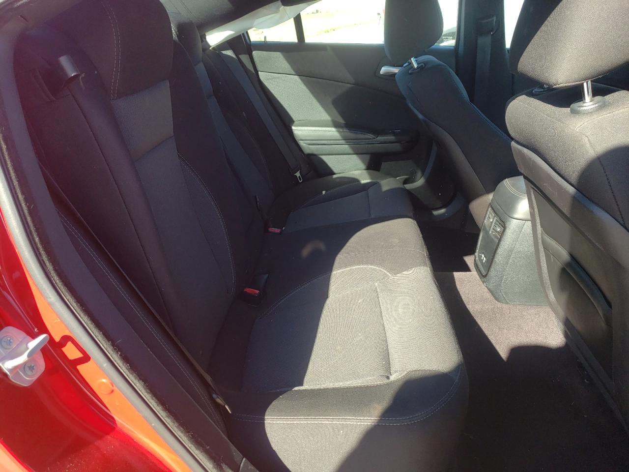 Photo 6 from auction – 2016 DODGE CHARGER SE with VIN 2C3CDXBG8GH241934