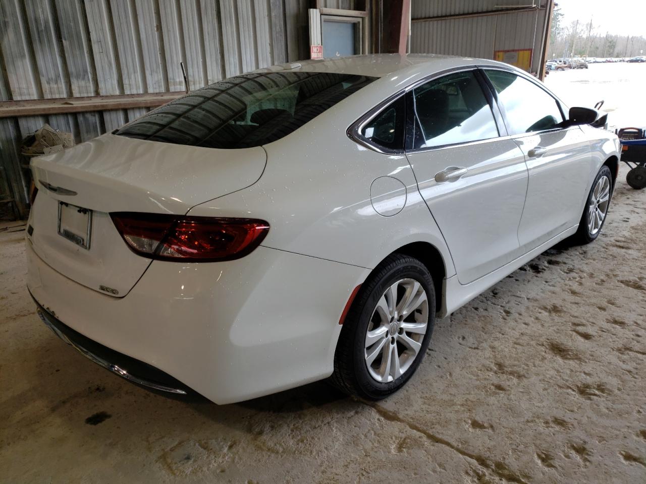 Photo 4 from auction – 2015 CHRYSLER 200 LIMITE with VIN 1C3CCCAB3FN637762