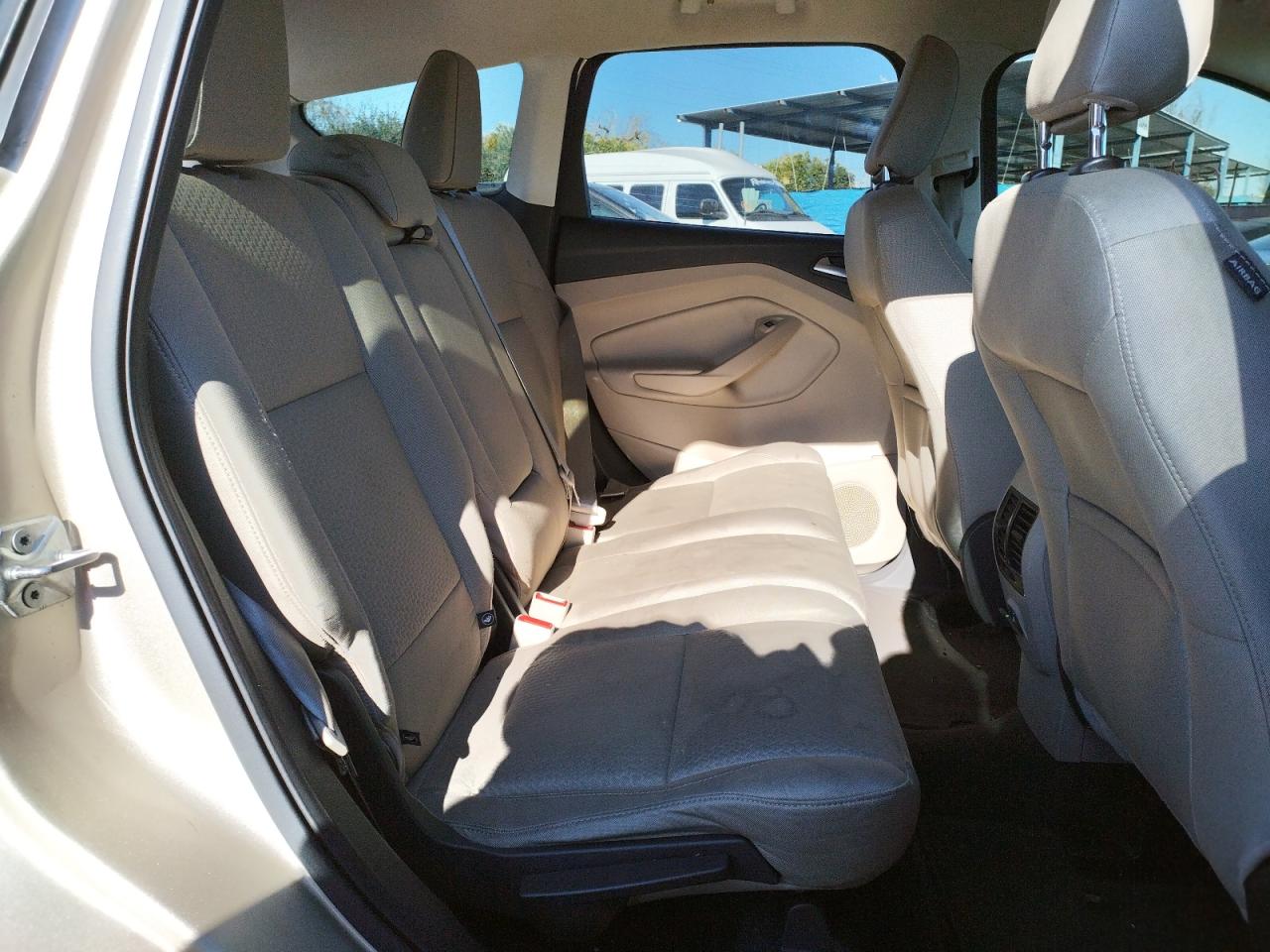 Photo 6 from auction – 2018 FORD ESCAPE SE with VIN 1FMCU9GD7JUA44081