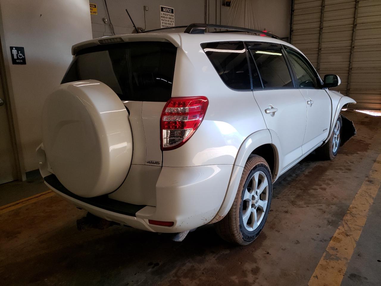 Photo 4 from auction – 2011 TOYOTA RAV4 LIMIT with VIN 2T3DK4DV3BW056540