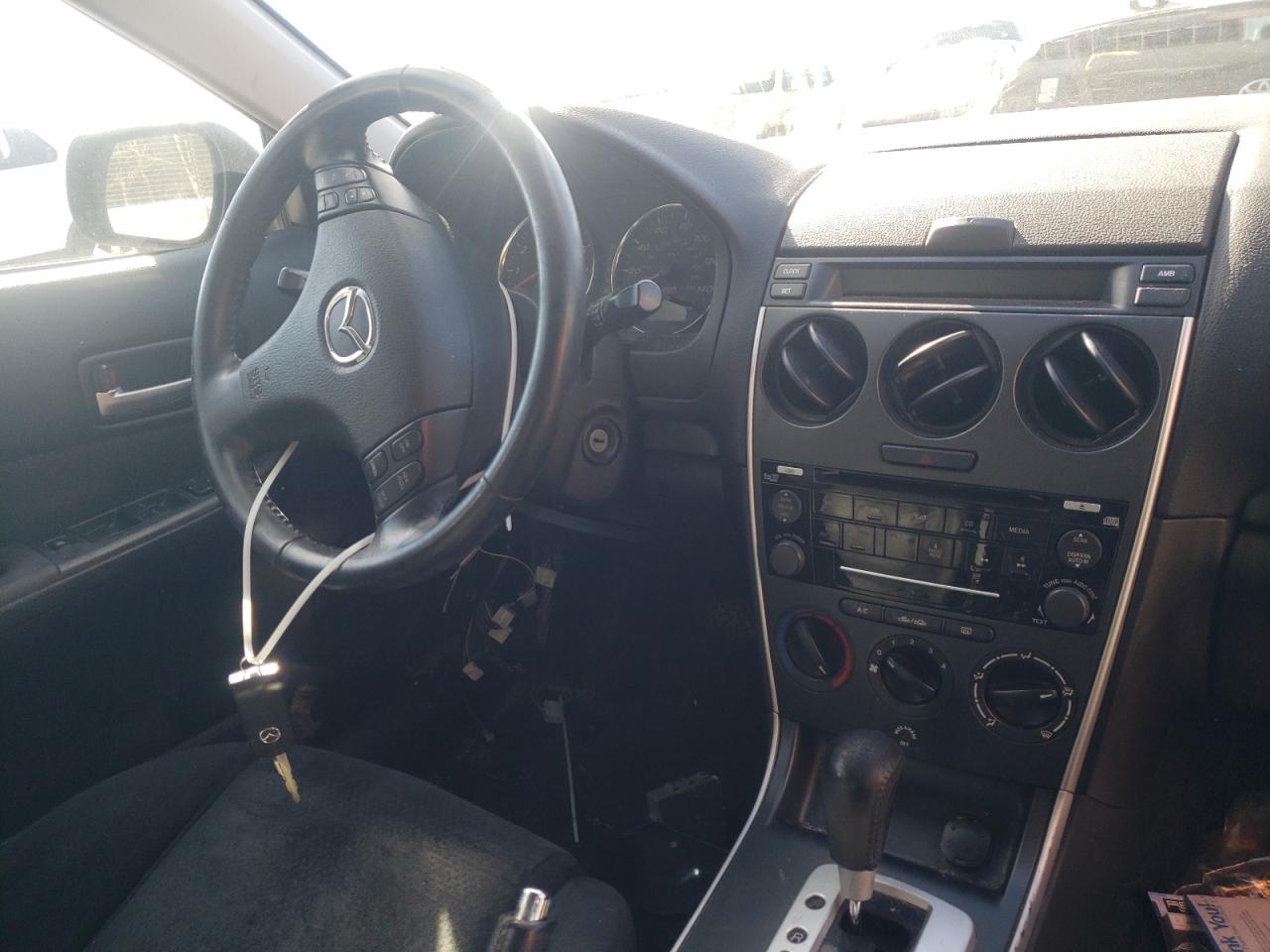 Foto 9 de la subasta – 2008 MAZDA 6 I con VIN 1YVHP80C885M23246
