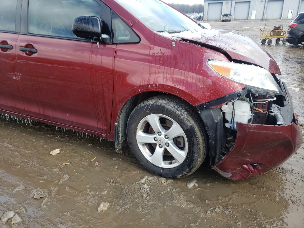 Фото 9 с аукциона – 2012 TOYOTA SIENNA BAS с VIN 5TDKA3DC1CS009531