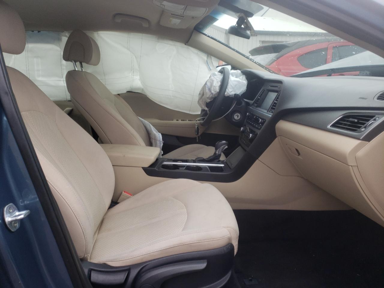 Photo 5 from auction – 2016 HYUNDAI SONATA SE with VIN 5NPE24AF3GH283775