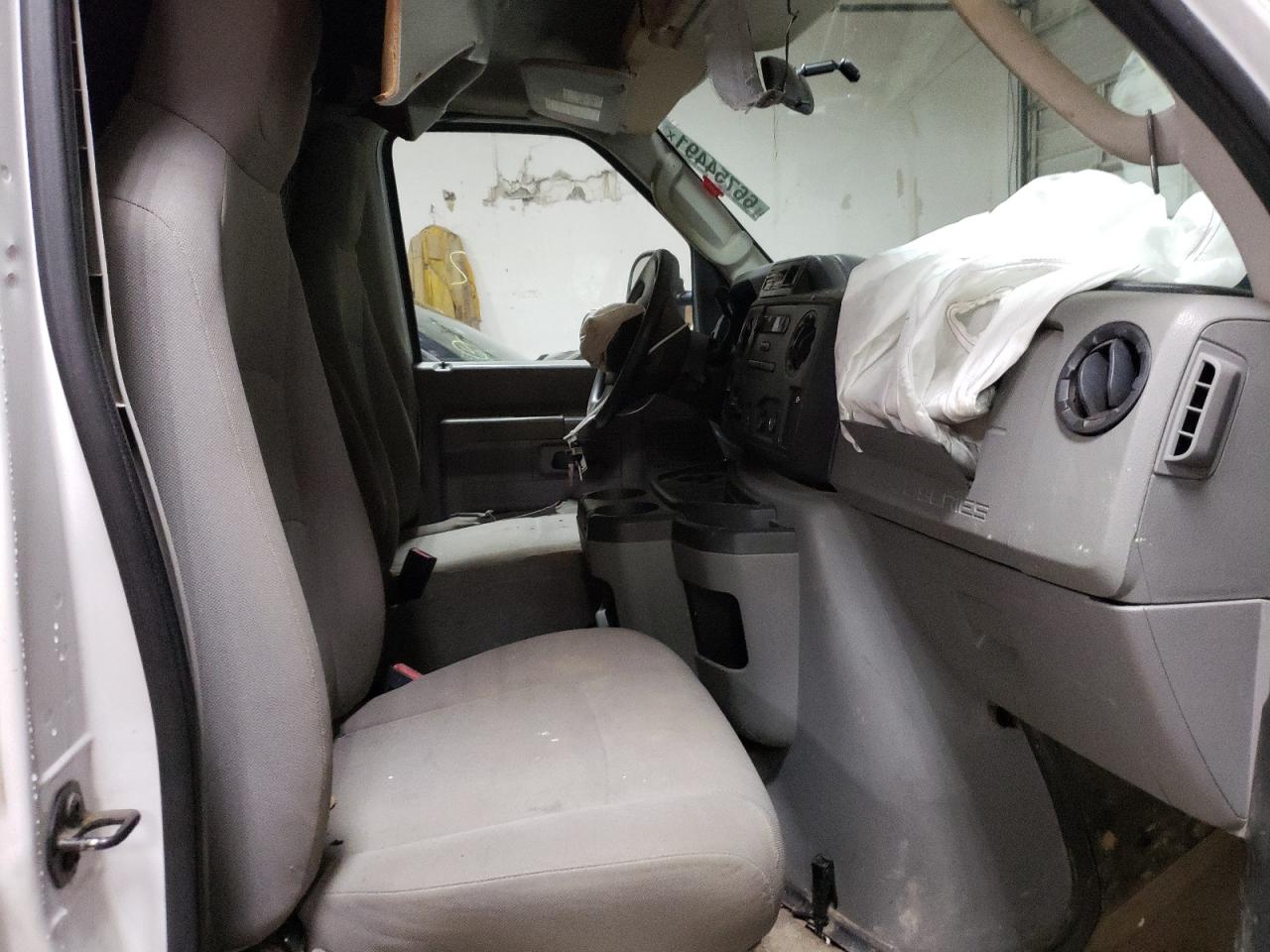 Photo 5 from auction – 2014 FORD ECONOLINE with VIN 1FTNS2EW5EDA03582
