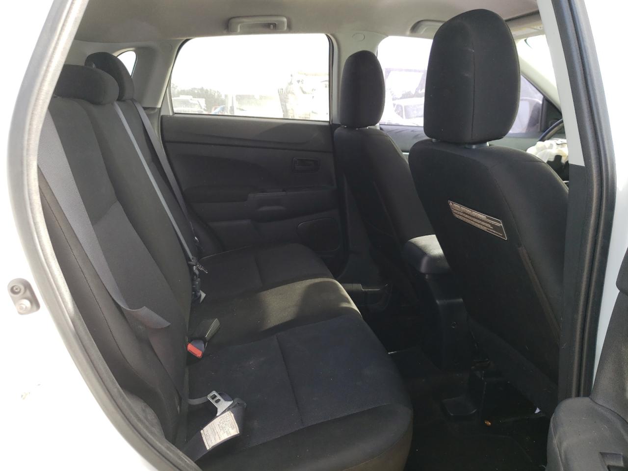 Photo 6 from auction – 2012 MITSUBISHI OUTLANDER with VIN JA4AP3AU9CZ005923