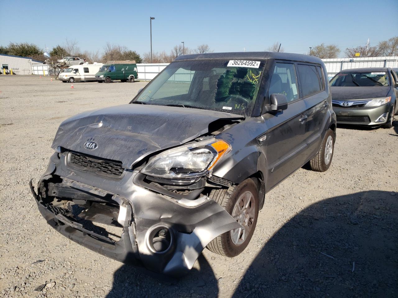 Foto 2 de la subasta – 2013 KIA SOUL con VIN KNDJT2A50D7622189