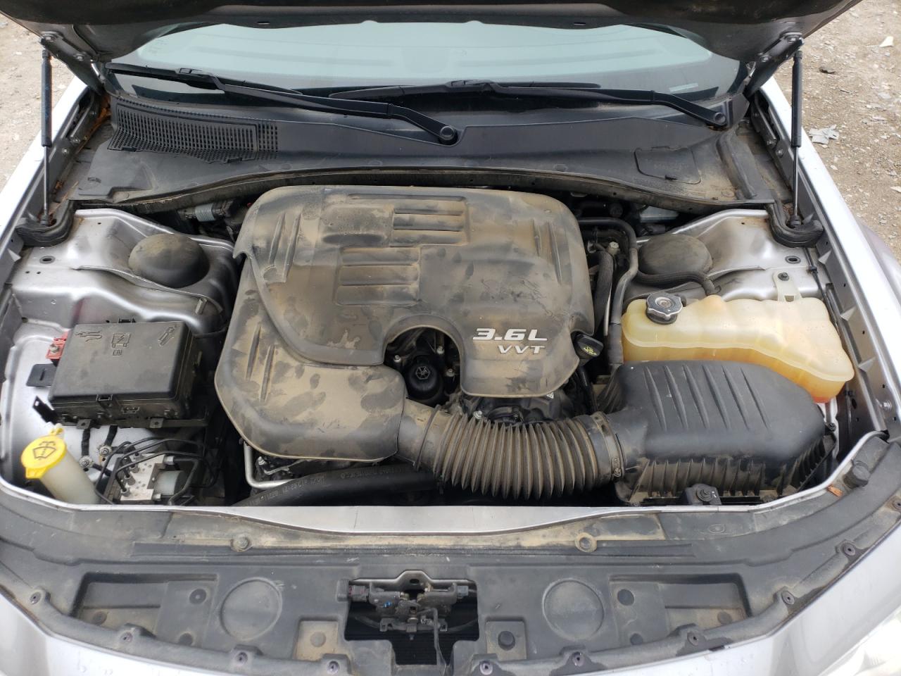 Photo 7 from auction – 2016 CHRYSLER 300C with VIN 2C3CCAEG9GH273349