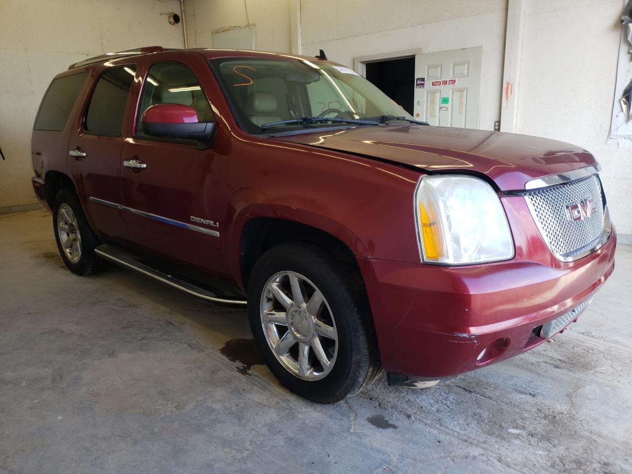 GMC YUKON DENA 2010 with VIN 1GKUKEEF6AR226051 - Photo from auction