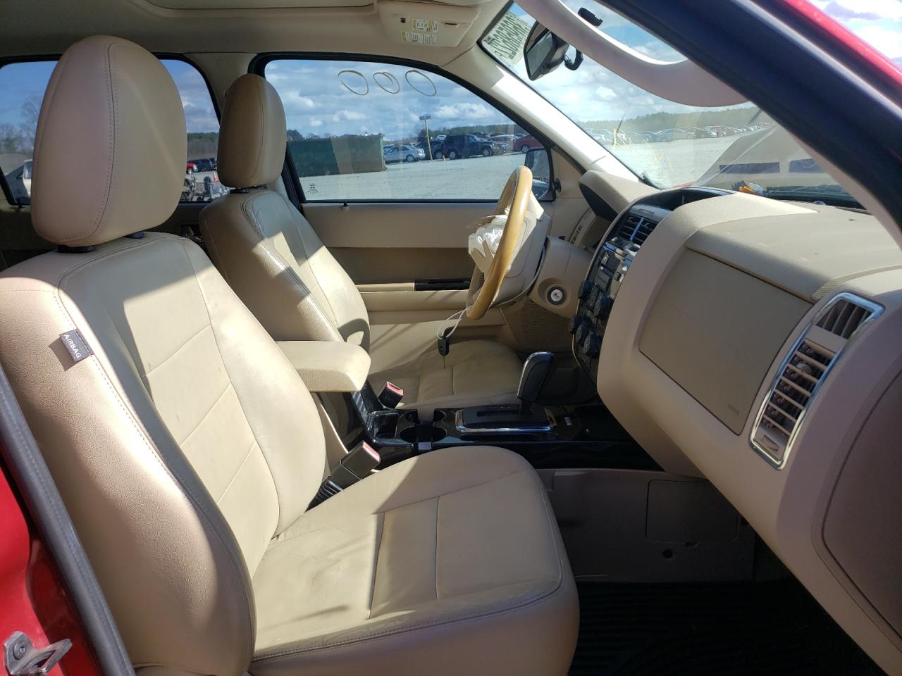 Photo 5 from auction – 2012 FORD ESCAPE LIM with VIN 1FMCU0EG8CKC36455