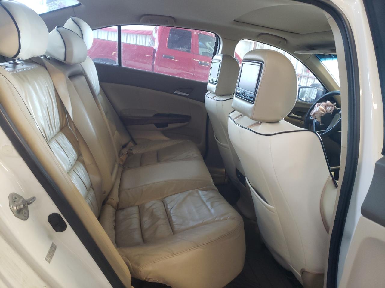 Photo 6 from auction – 2010 HONDA ACCORD with VIN 1HGCP3F86AA021553