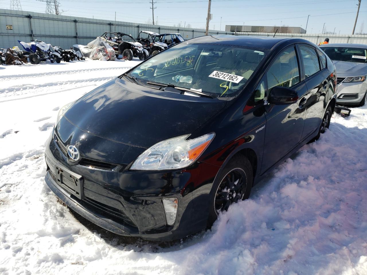 Photo 2 from auction – 2013 TOYOTA PRIUS with VIN JTDKN3DU6D5702552