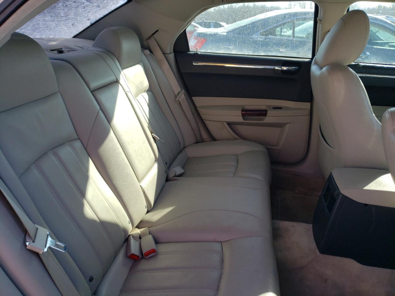 Photo 6 from auction – 2005 CHRYSLER 300C with VIN 2C3JA63H85H562502