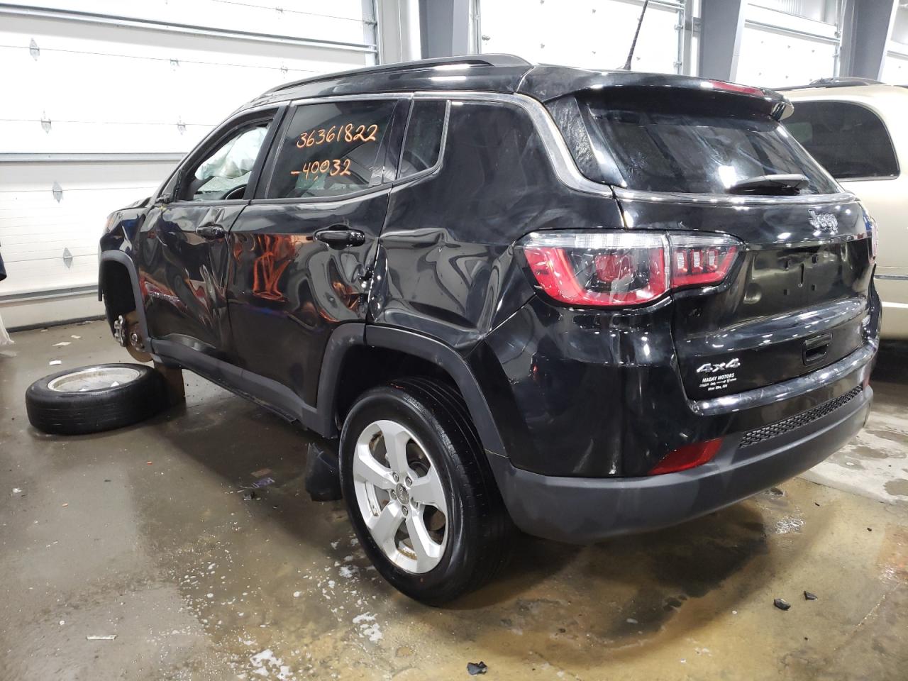 Photo 3 from auction – 2017 JEEP COMPASS LA with VIN 3C4NJDBB3HT627718