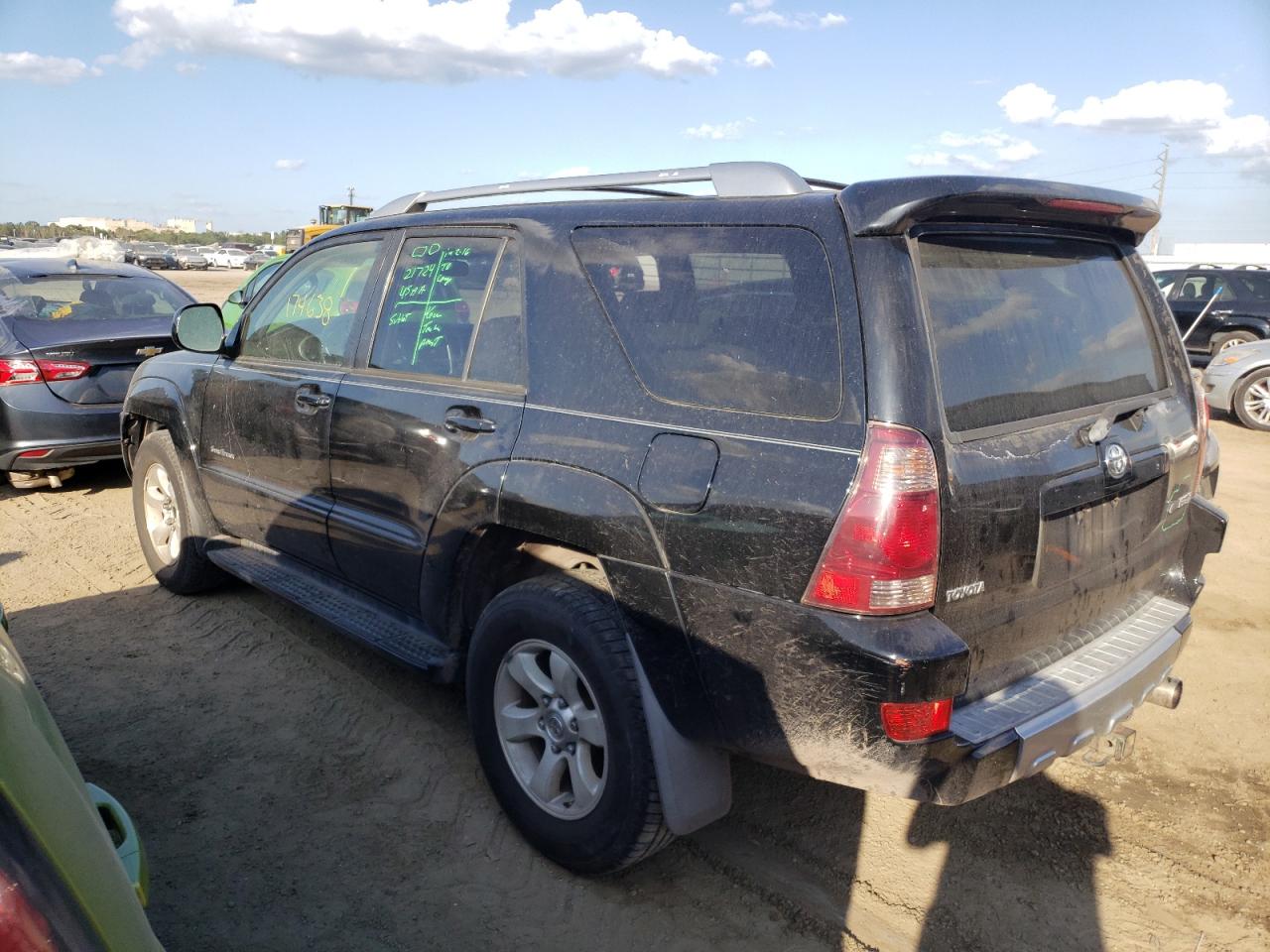 Photo 3 from auction – 2005 TOYOTA 4RUNNER SR with VIN JTEZU14R258035265