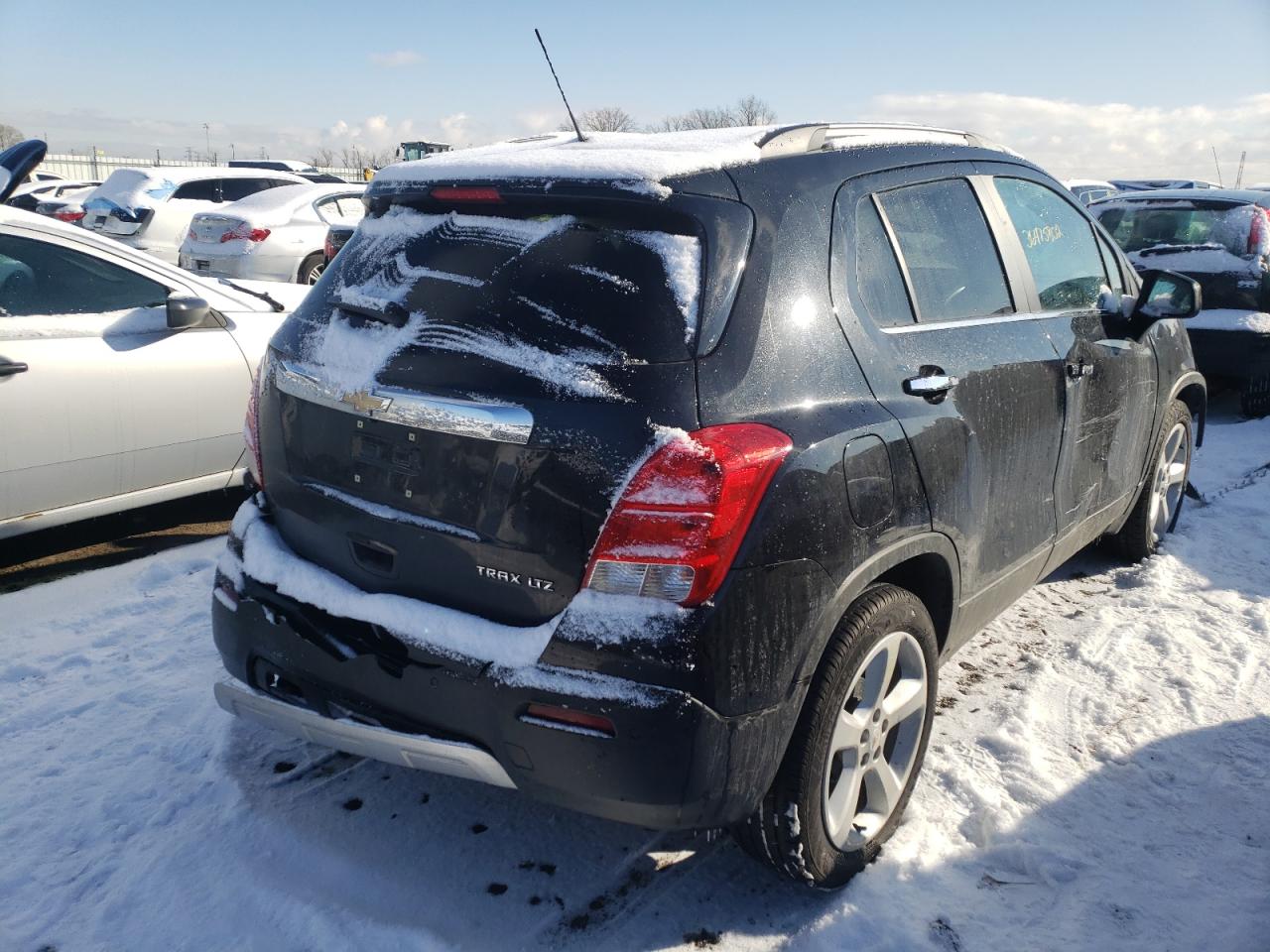 Photo 4 from auction – 2015 CHEVROLET TRAX LTZ with VIN 3GNCJNSB2FL174645