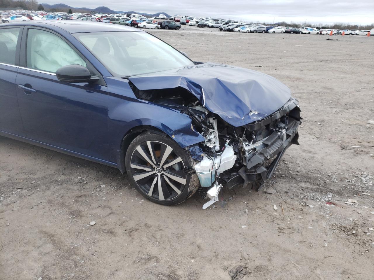Photo 9 from auction – 2019 NISSAN ALTIMA SR with VIN 1N4BL4CV8KC184920