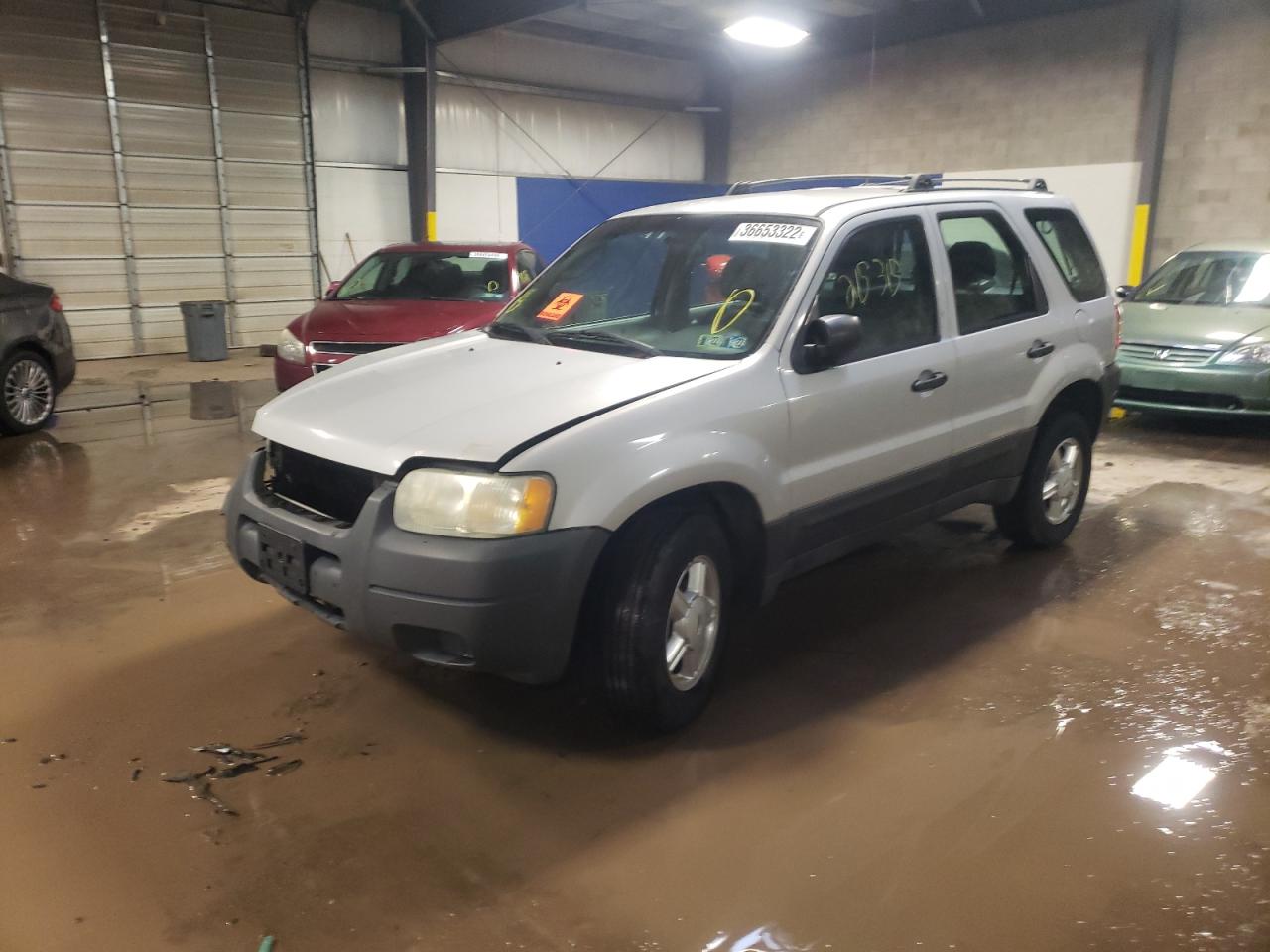 Photo 2 from auction – 2004 FORD ESCAPE XLS with VIN 1FMYU92174KA24755