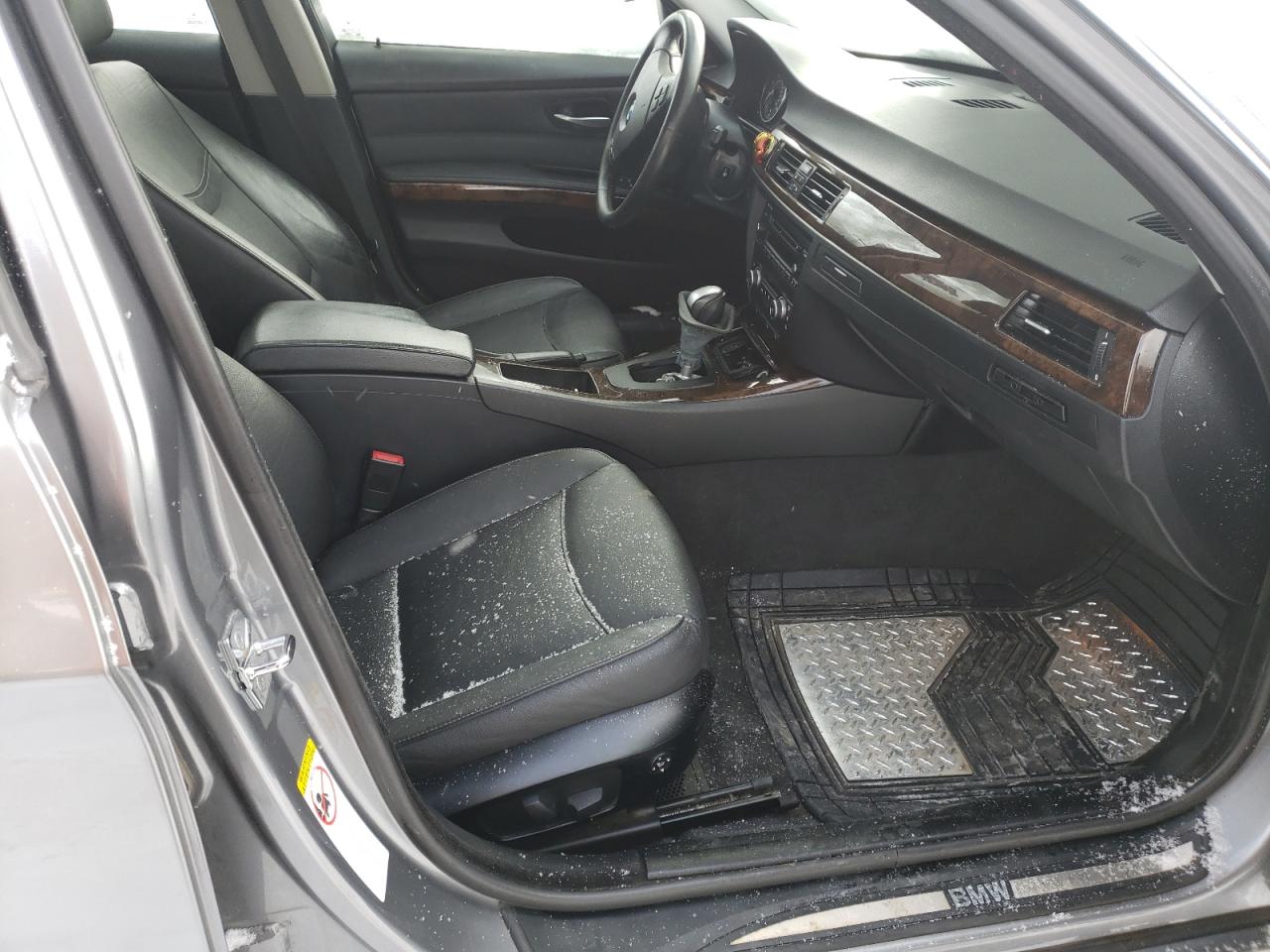 Photo 5 from auction – 2009 BMW 335 XI with VIN WBAPL335X9A405057