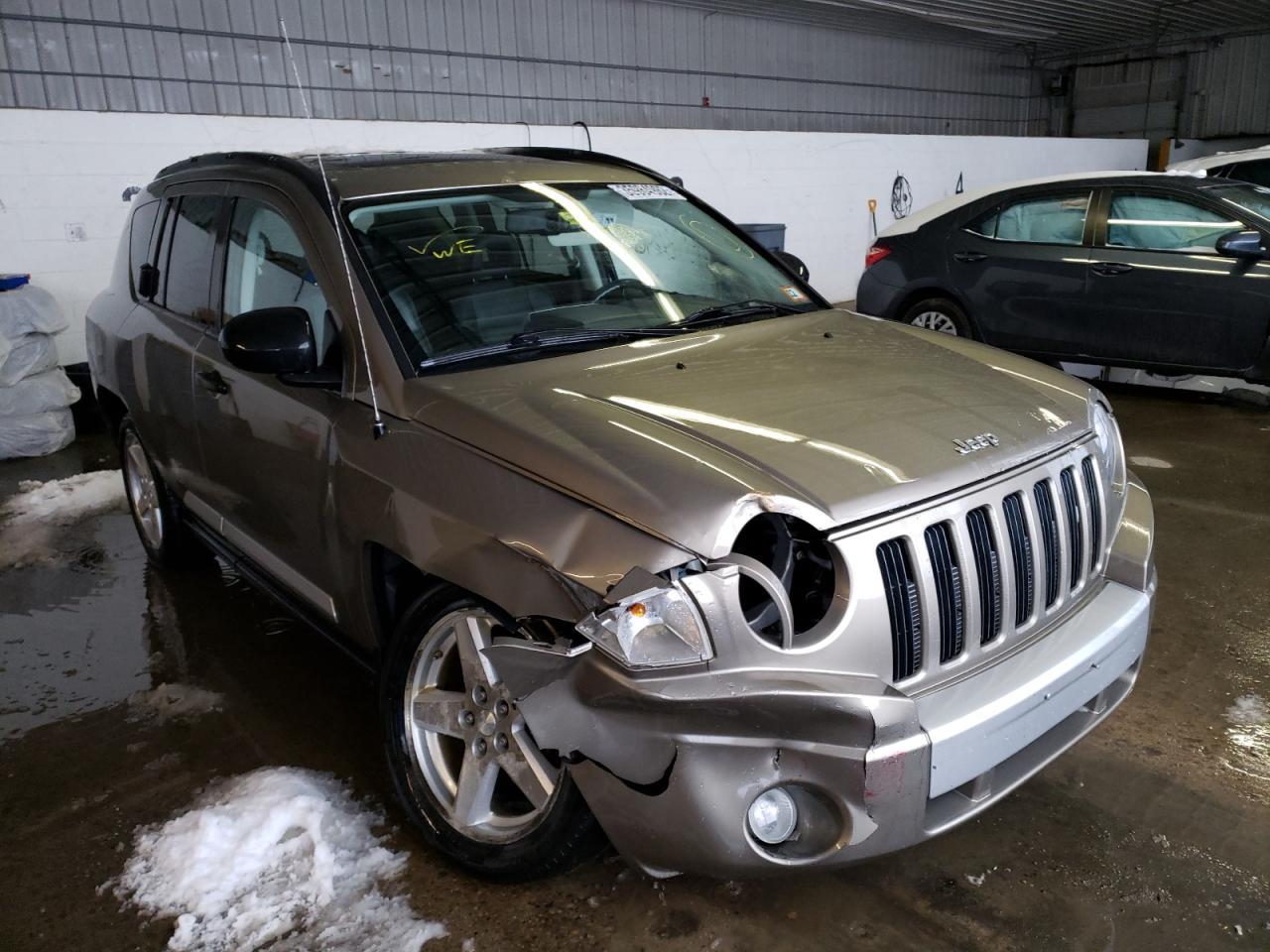 JEEP COMPASS LI 2008 with VIN 1J8FF57W88D636789 - Photo from auction