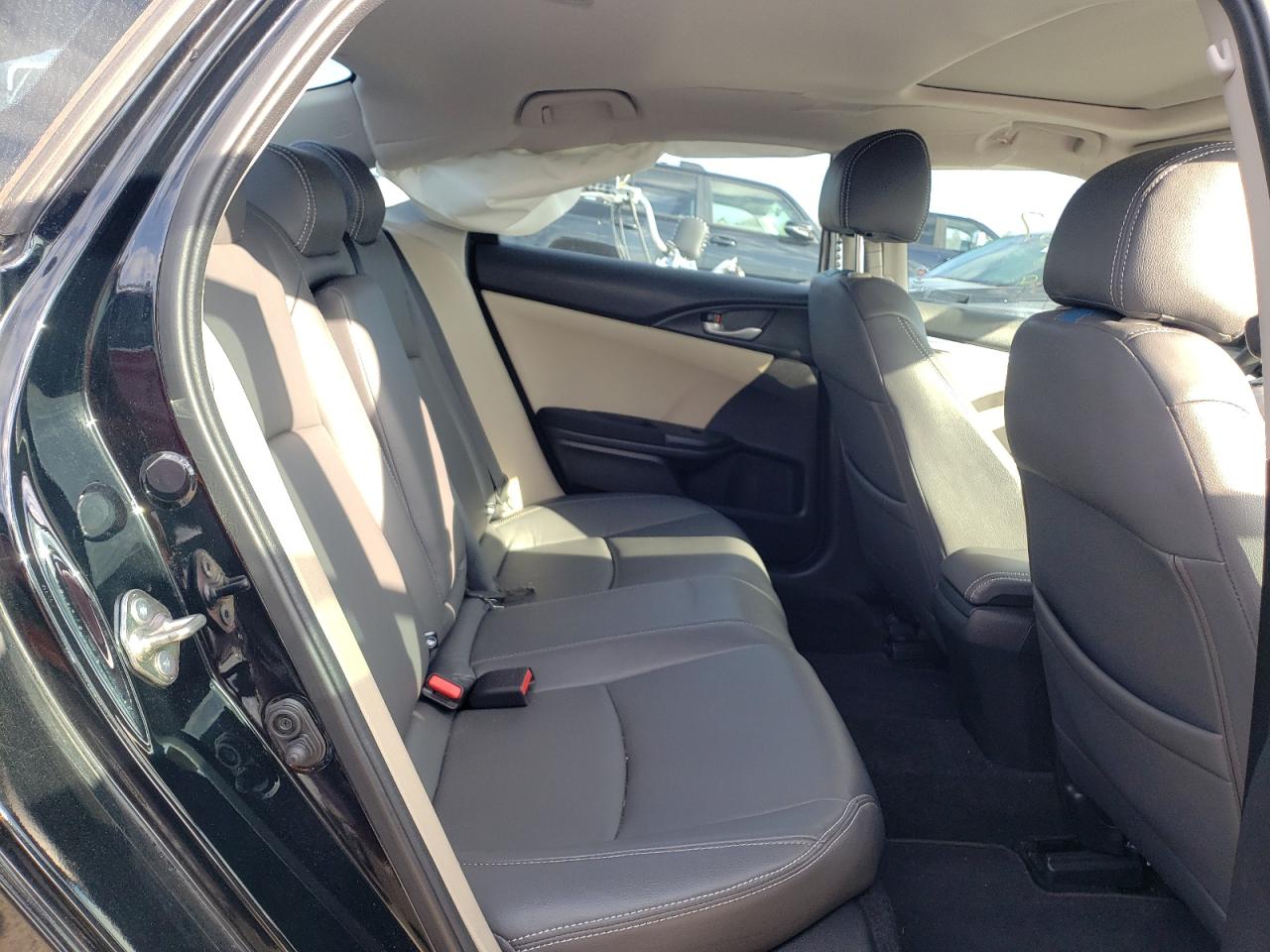 Photo 6 from auction – 2017 HONDA CIVIC EX with VIN 19XFC2F76HE024842
