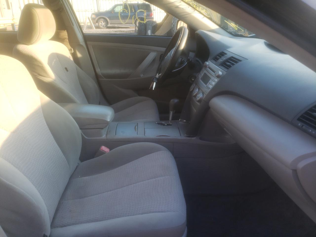 Photo 5 from auction – 2011 TOYOTA CAMRY BASE with VIN 4T1BF3EKXBU748894