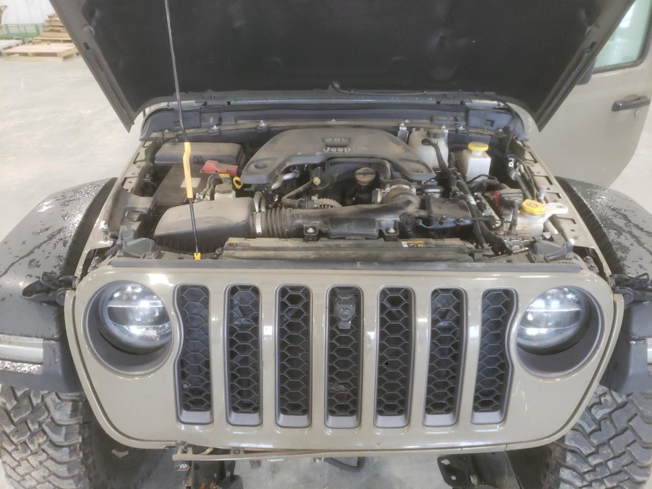 Photo 7 from auction – 2020 JEEP GLADIATOR with VIN 1C6JJTBG0LL215191