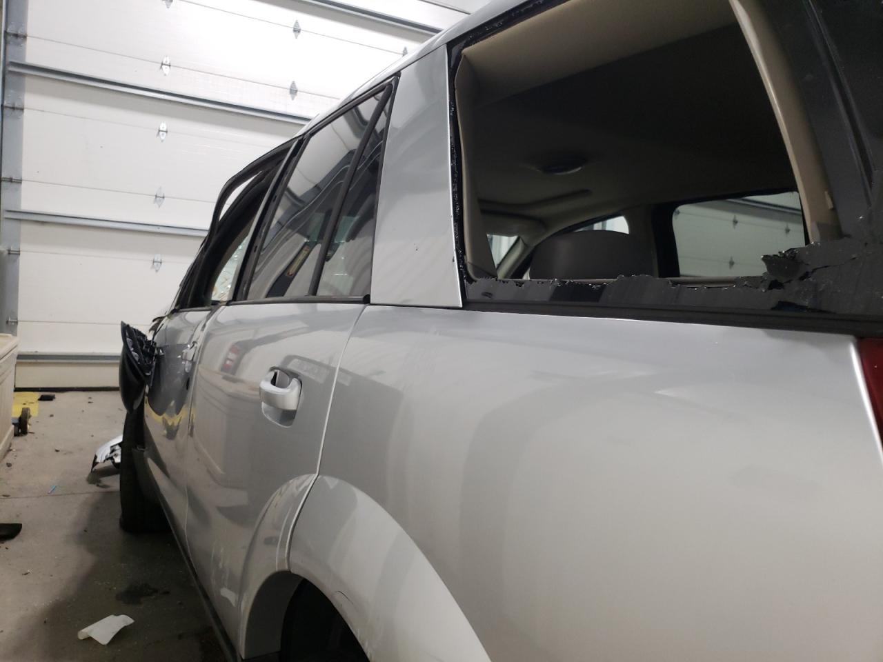 Photo 10 from auction – 2004 SATURN VUE with VIN 5GZCZ63404S835173