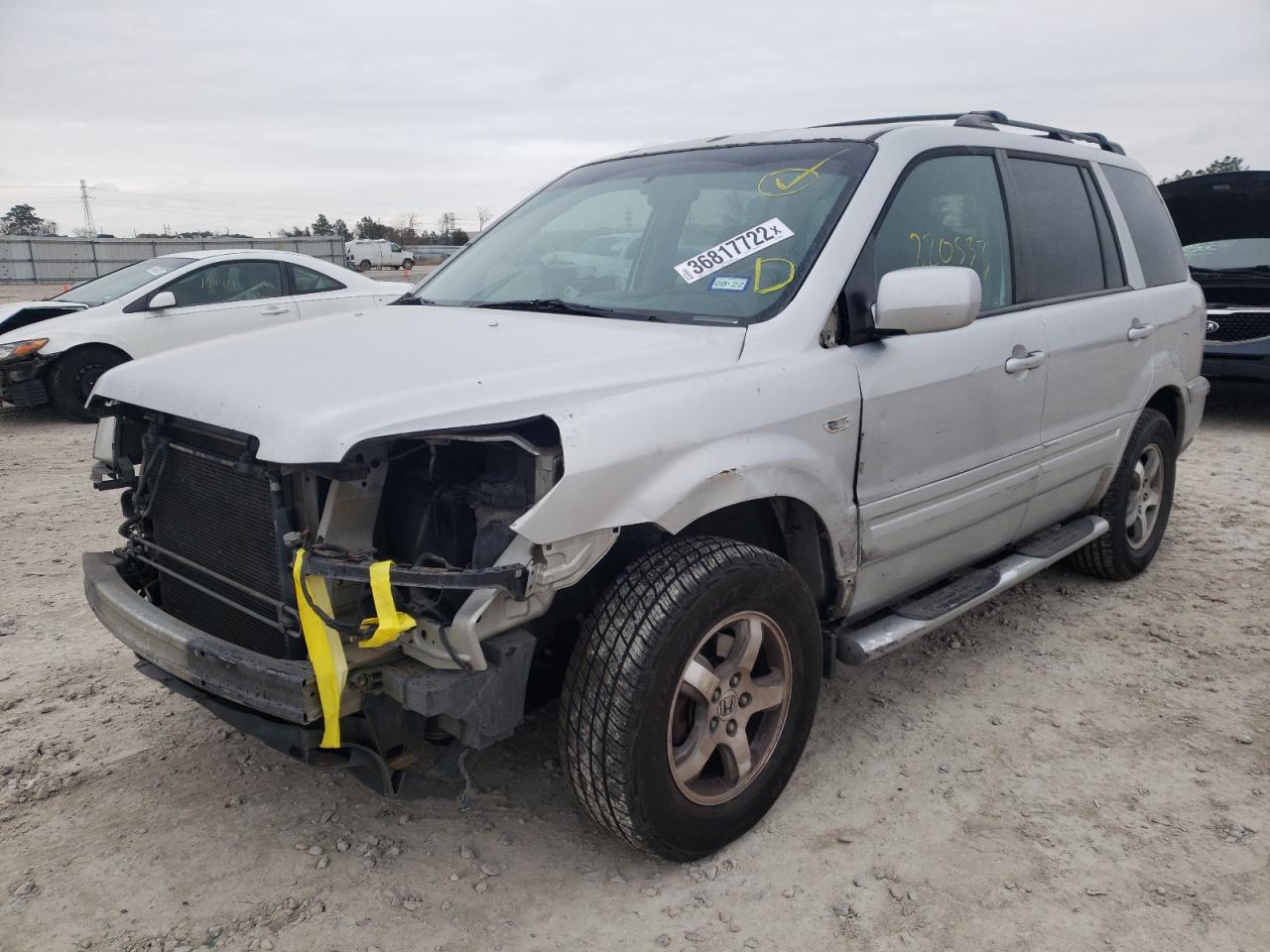 Photo 2 from auction – 2006 HONDA PILOT EX with VIN 5FNYF28606B005831