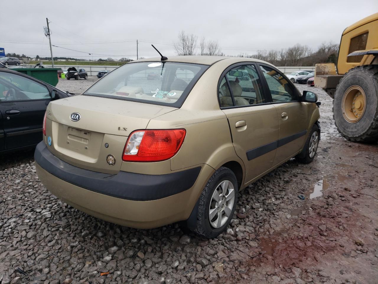 Photo 4 from auction – 2006 KIA RIO with VIN KNADE123066157160